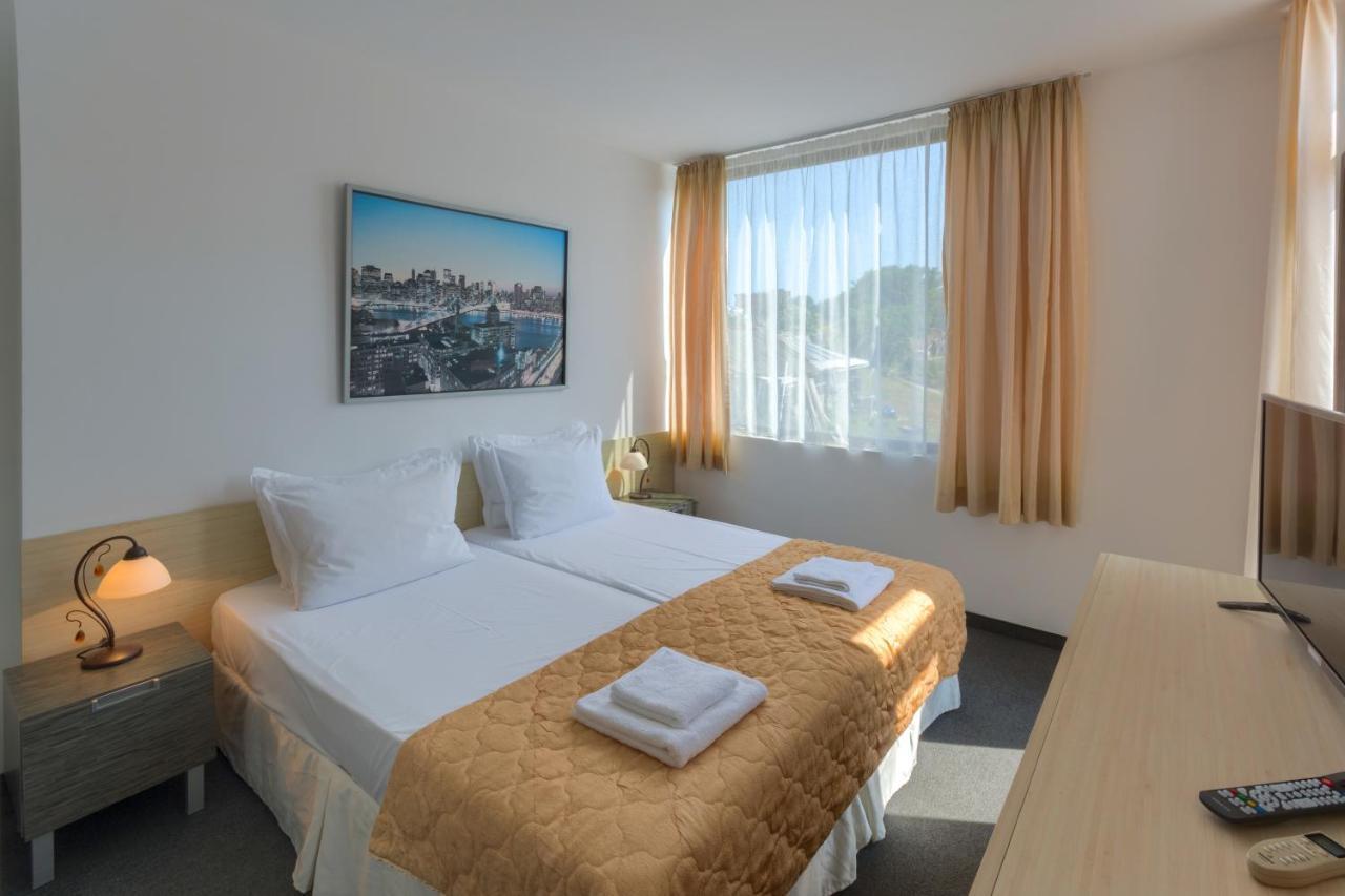 Hotel Odyssey Sozopol Exteriör bild