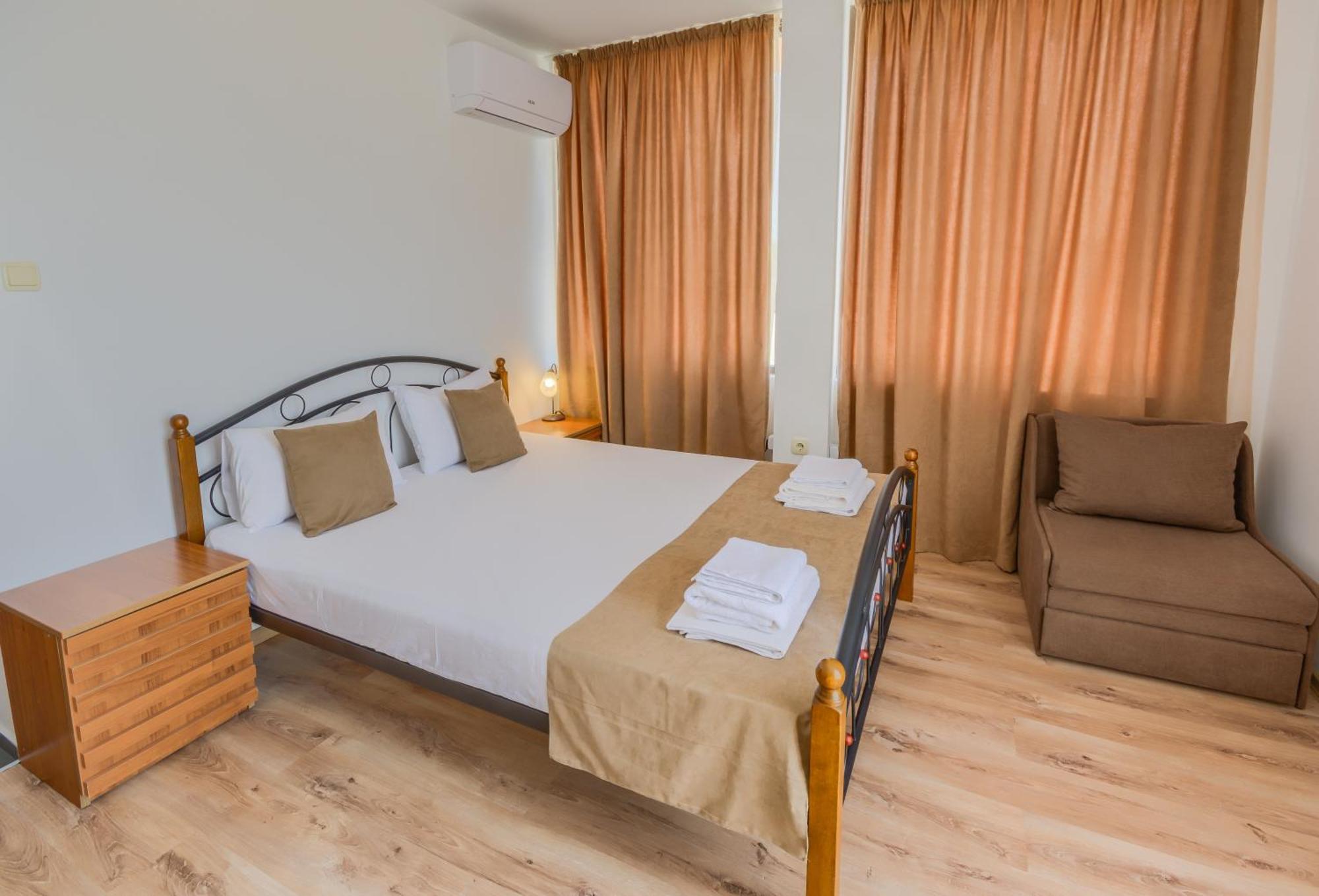 Hotel Odyssey Sozopol Exteriör bild